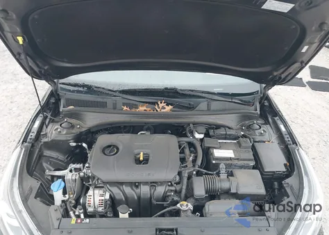 2021 Kia Forte Gt-Line z USA, uszkodzony, nr VIN 3KPF34AD4ME342249